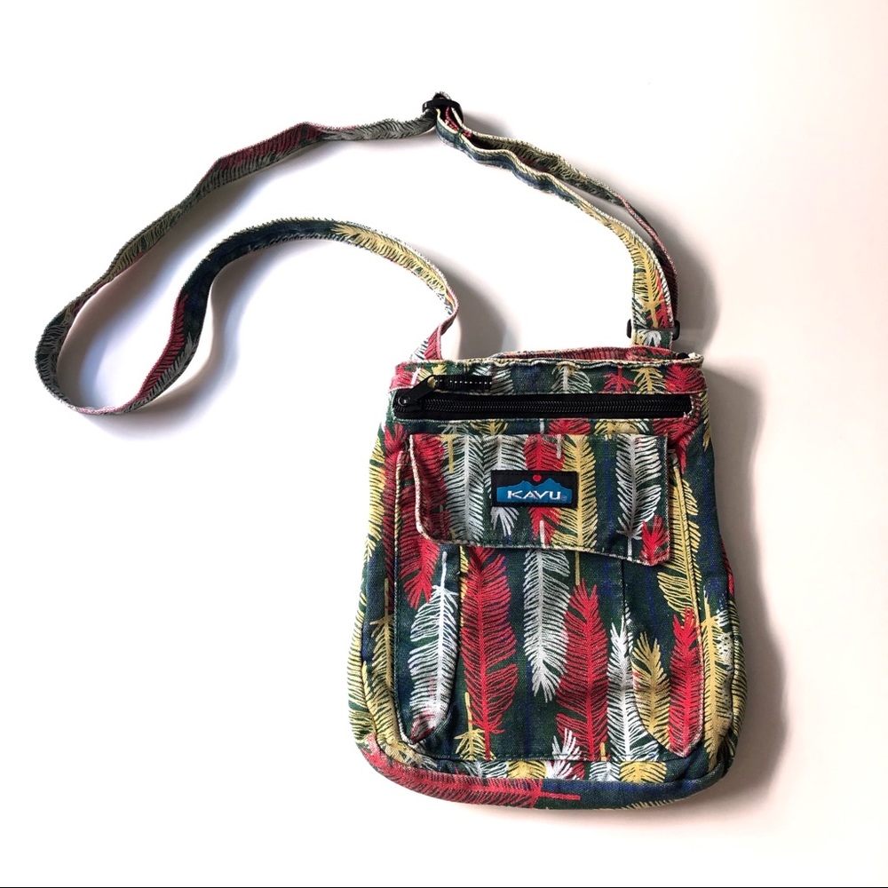 Kavu For Keeps Crossbody Feather Print Purse